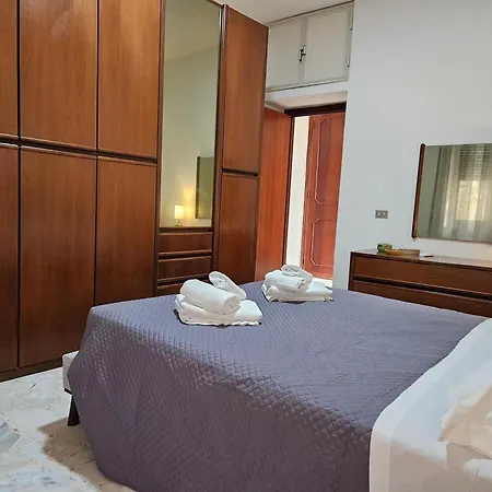 Porta Messina Guest house *