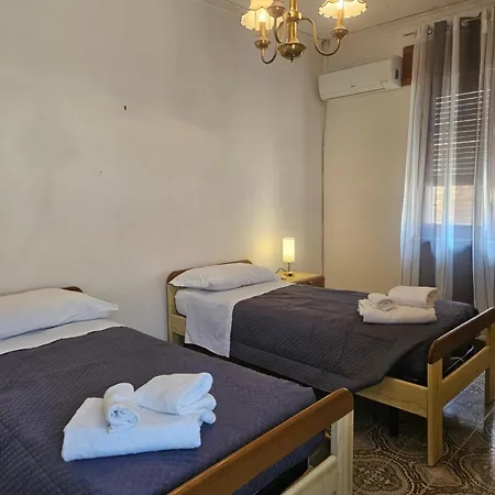 Porta Messina Guest house *