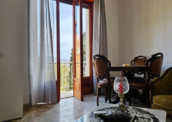 Porta Messina Πανσιόν Ταορμίνα