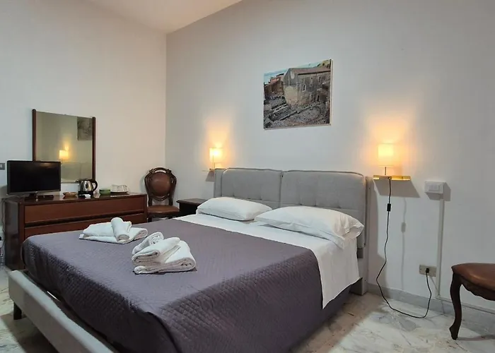 Porta Messina Πανσιόν Ταορμίνα